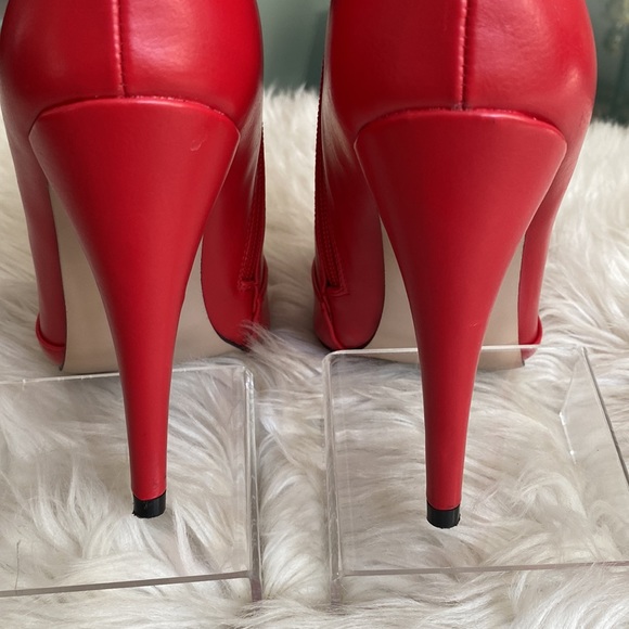 ♦️♦️RED ANKLE BOOTIES♦️♦️ - Picture 4 of 4